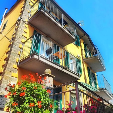 Отель Pietra Di Mare Biassa Экстерьер фото