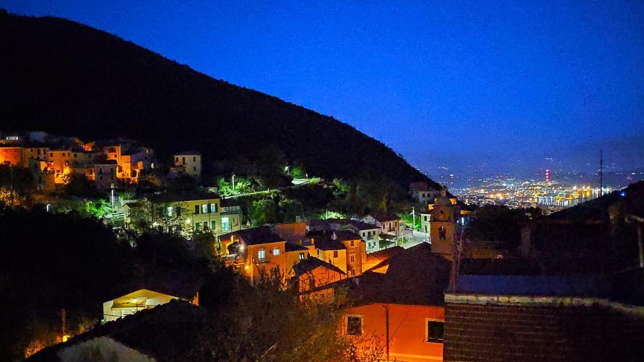 Отель Pietra Di Mare Biassa Экстерьер фото