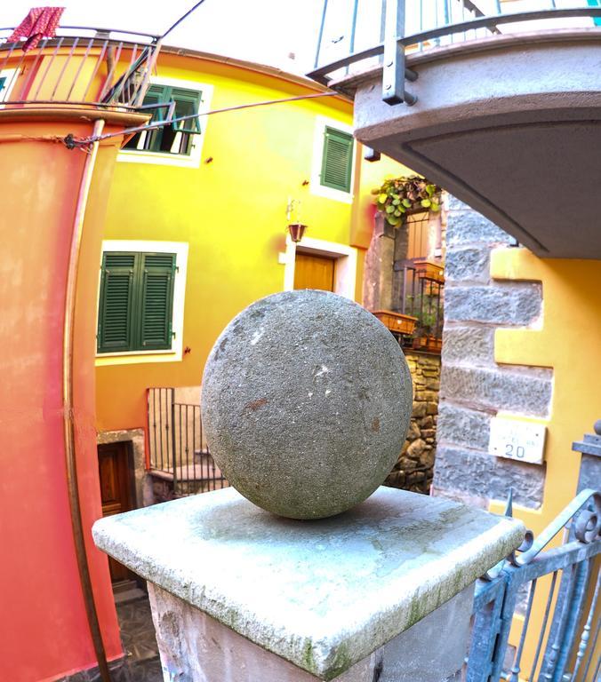Отель Pietra Di Mare Biassa Экстерьер фото