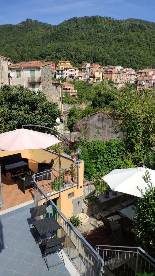Отель Pietra Di Mare Biassa Экстерьер фото